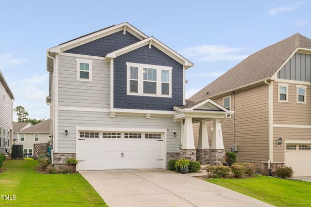 233 Sage Oak Lane, Holly Springs, NC 27540