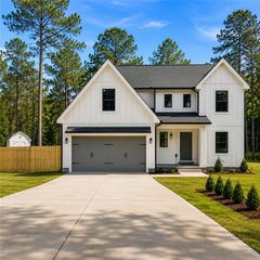 320 Hunnicutt Road SE, Mableton, GA 30126