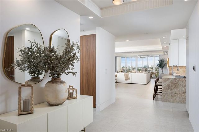 410 Flagship DR 903, Naples, FL 34108