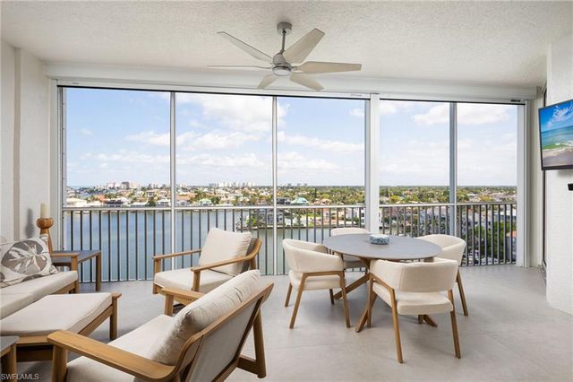 410 Flagship DR 903, Naples, FL 34108