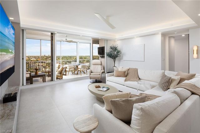 410 Flagship DR 903, Naples, FL 34108