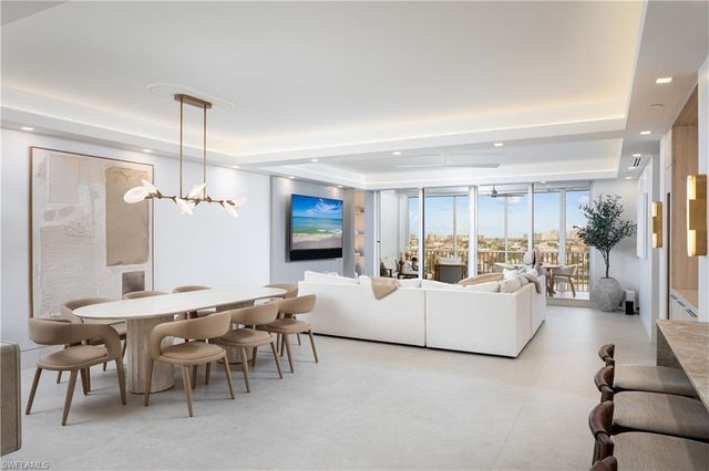 410 Flagship DR 903, Naples, FL 34108