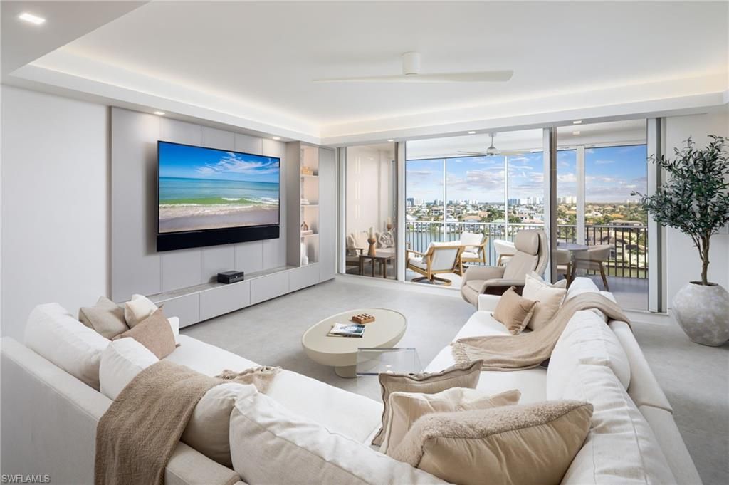 410 Flagship DR 903, Naples, FL 34108
