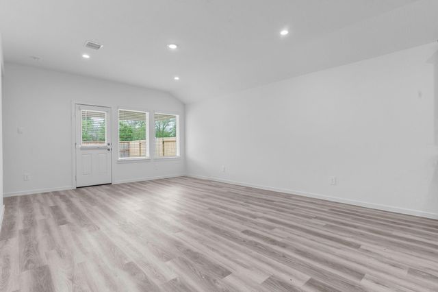 1014 Garnet Rain Drive, Beasley, TX 77417