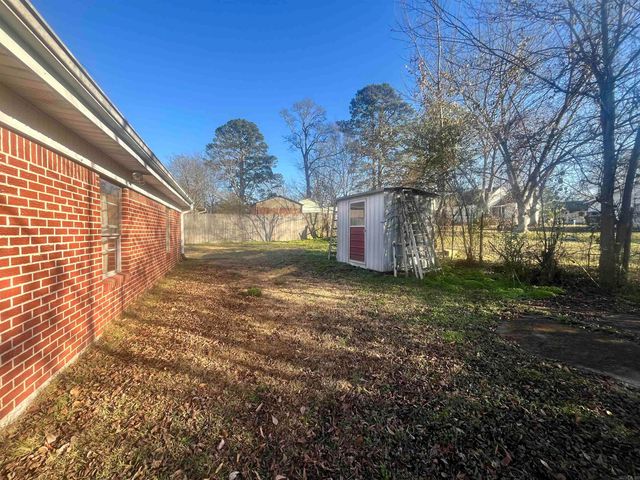1013 Willow Street, Malvern, AR 72104