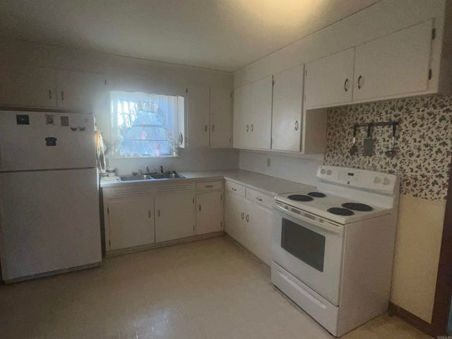 1013 Willow Street, Malvern, AR 72104