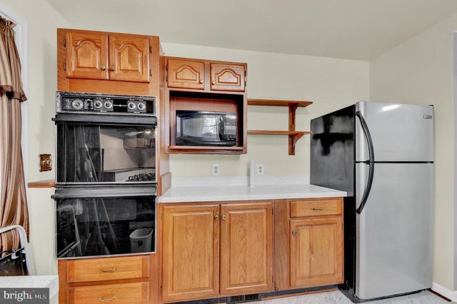 402 KERBY HILL RD, Fort Washington, MD 20744