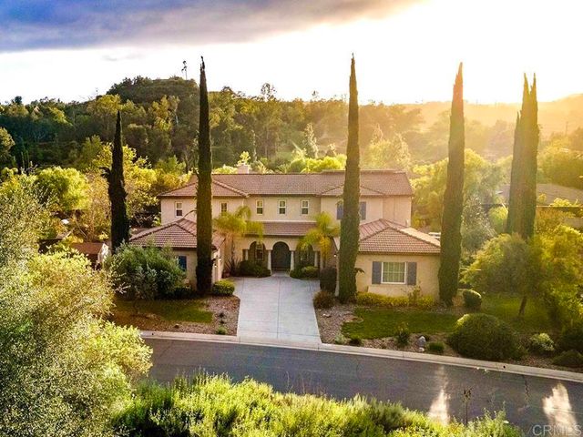 27430 Saint Andrews Lane, Valley Center, CA 92082