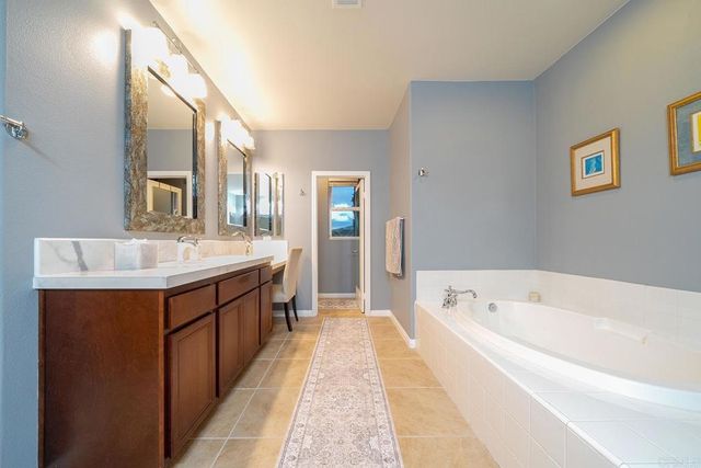 27430 Saint Andrews Lane, Valley Center, CA 92082