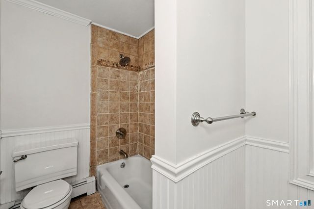 44 Barmore Drive West, Stamford, CT 06905