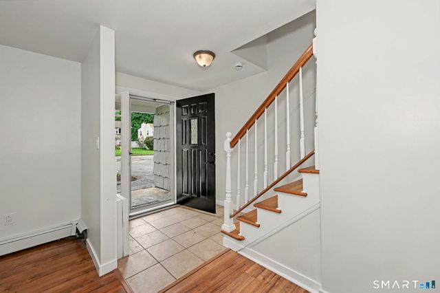 44 Barmore Drive West, Stamford, CT 06905
