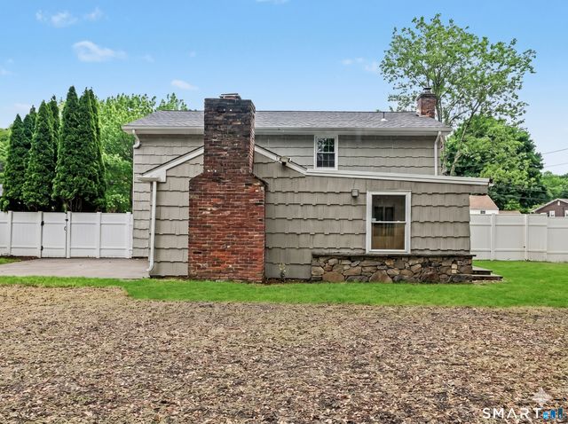 44 Barmore Drive West, Stamford, CT 06905