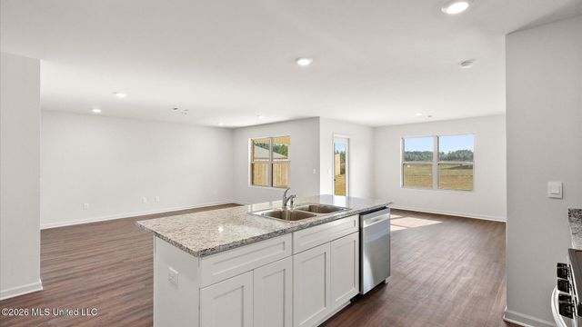 816 Fairway Avenue, Byram, MS 39272