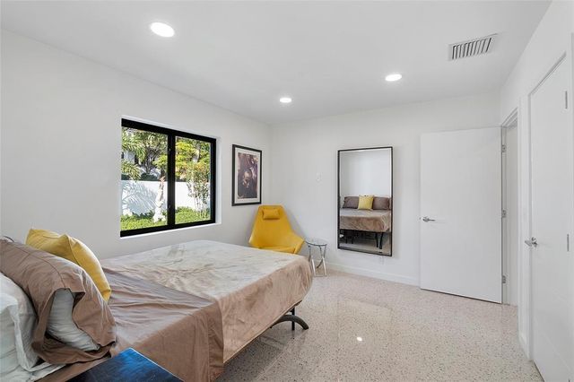 450 N Victoria Park Rd, Fort Lauderdale, FL 33301