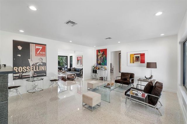 450 N Victoria Park Rd, Fort Lauderdale, FL 33301