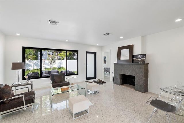 450 N Victoria Park Rd, Fort Lauderdale, FL 33301