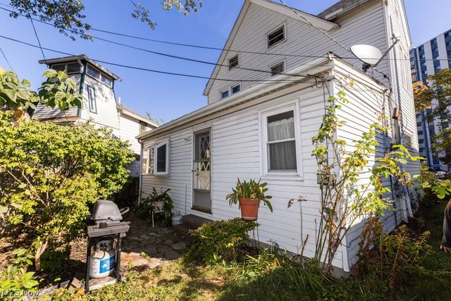 120 E 156th Street, Cleveland, OH 44110