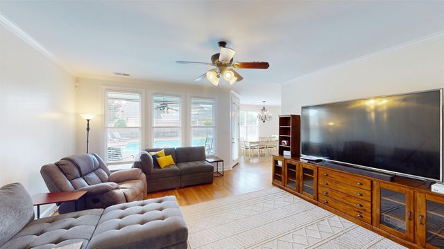 775 CRIMSON OAKS LN, Collierville, TN 38017