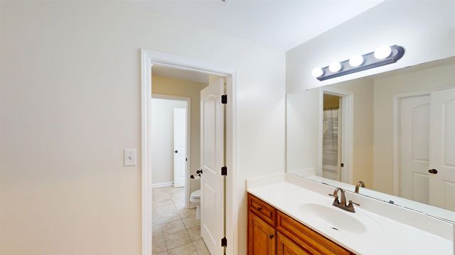 775 CRIMSON OAKS LN, Collierville, TN 38017