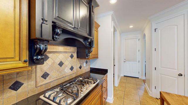775 CRIMSON OAKS LN, Collierville, TN 38017