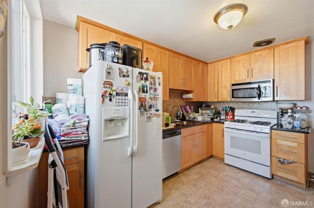 37 Pasadena Street, San Francisco, CA 94134