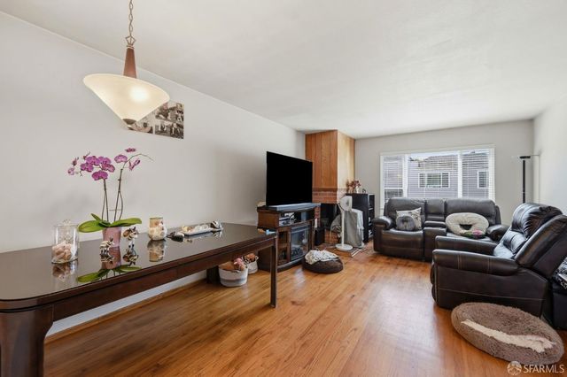 37 Pasadena Street, San Francisco, CA 94134