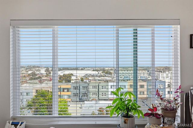 37 Pasadena Street, San Francisco, CA 94134