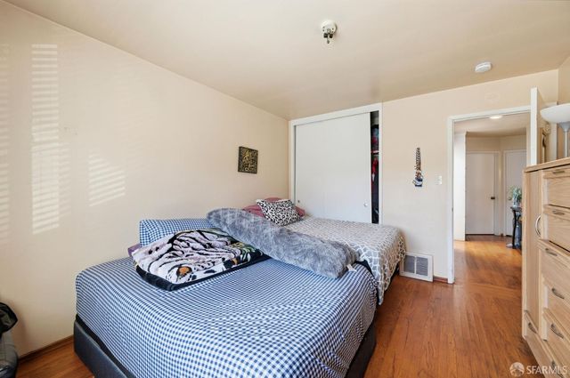 37 Pasadena Street, San Francisco, CA 94134