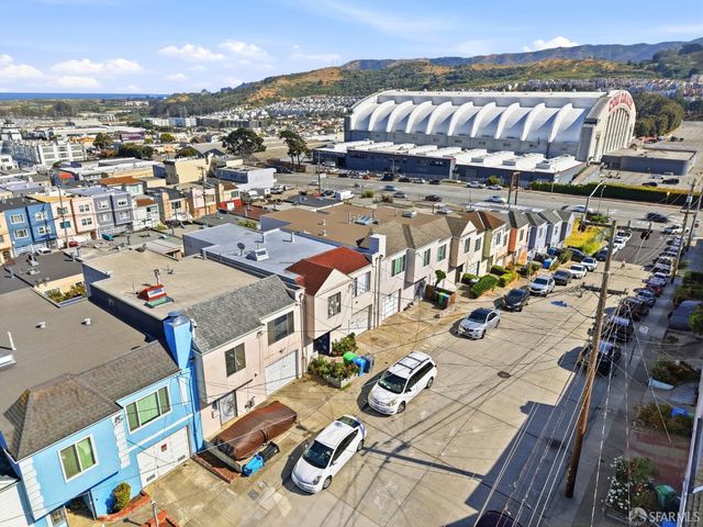 37 Pasadena Street, San Francisco, CA 94134