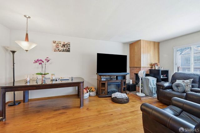 37 Pasadena Street, San Francisco, CA 94134