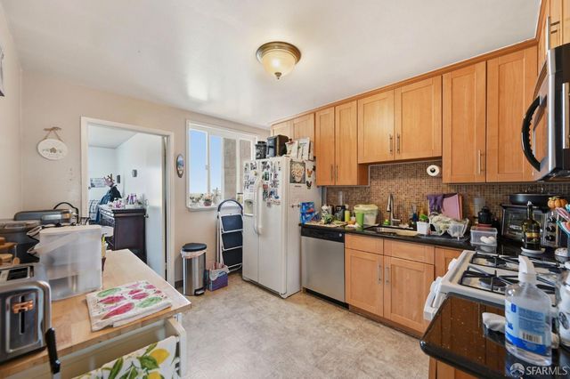 37 Pasadena Street, San Francisco, CA 94134