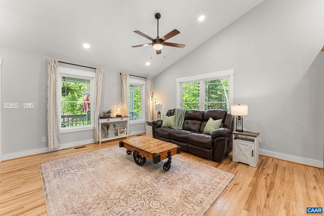 230 FOX HOLLOW RD, Ruckersville, VA 22968
