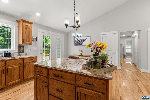 230 FOX HOLLOW RD, Ruckersville, VA 22968
