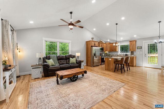 230 FOX HOLLOW RD, Ruckersville, VA 22968