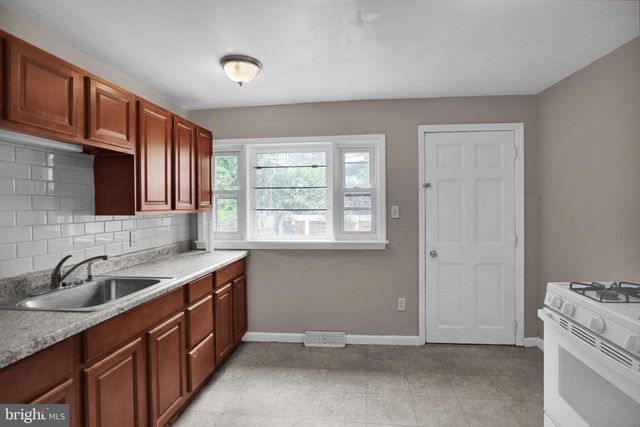 915 CULVERT ST, Reading, PA 19602