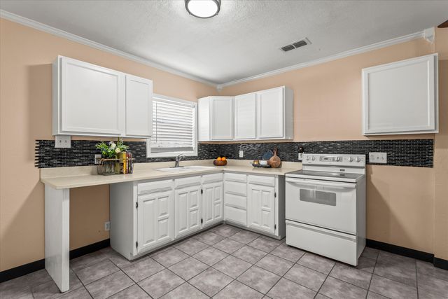 2012 62nd Street, Lubbock, TX 79412