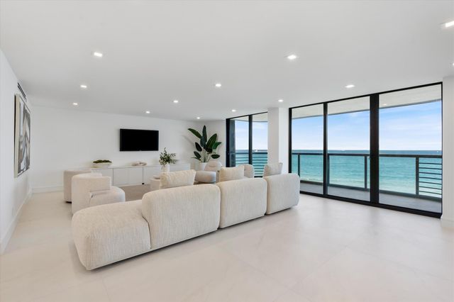 250 S. Ocean Blvd. 3e & 3f, Boca Raton, FL 33432