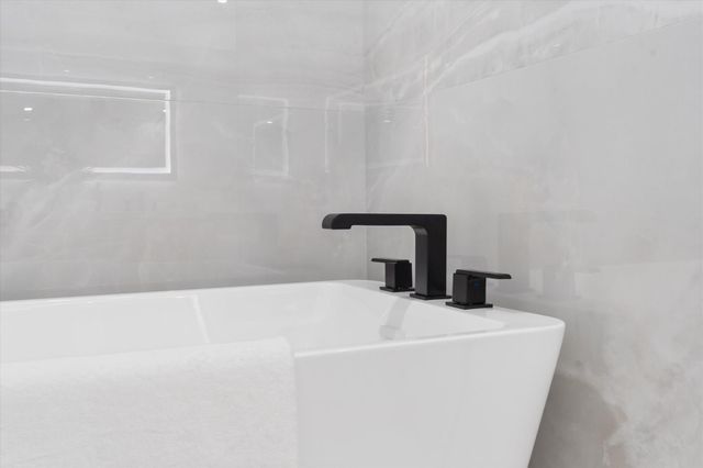 250 S. Ocean Blvd. 3e & 3f, Boca Raton, FL 33432