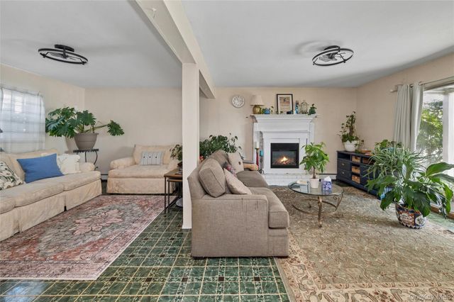 54 Acapulco Street, Atlantic Beach, NY 11509