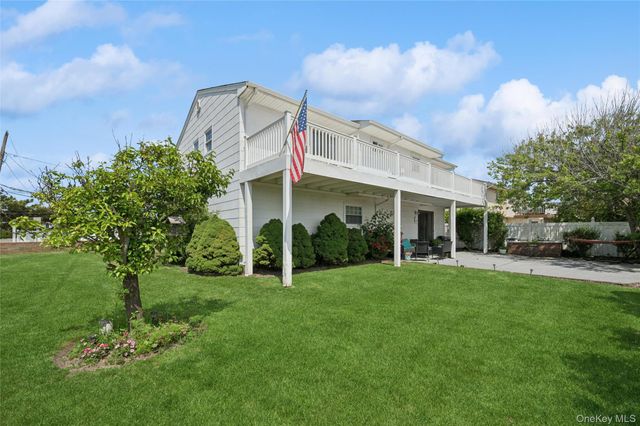 54 Acapulco Street, Atlantic Beach, NY 11509