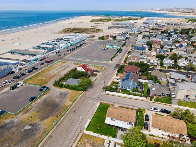 54 Acapulco Street, Atlantic Beach, NY 11509