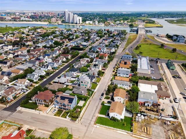 54 Acapulco Street, Atlantic Beach, NY 11509