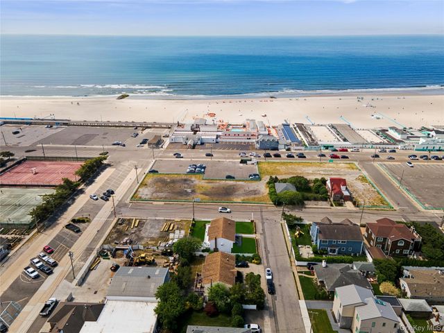 54 Acapulco Street, Atlantic Beach, NY 11509