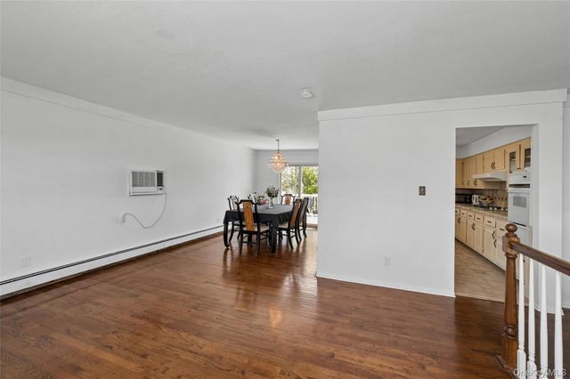 54 Acapulco Street, Atlantic Beach, NY 11509