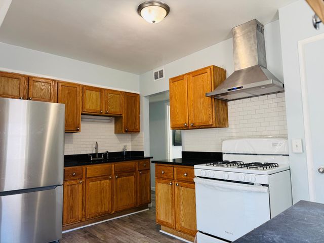 1299 Matilda Street, Saint Paul, MN 55117