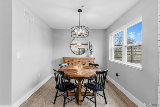 202 Oakwood Street, Holly Village, MI 48442