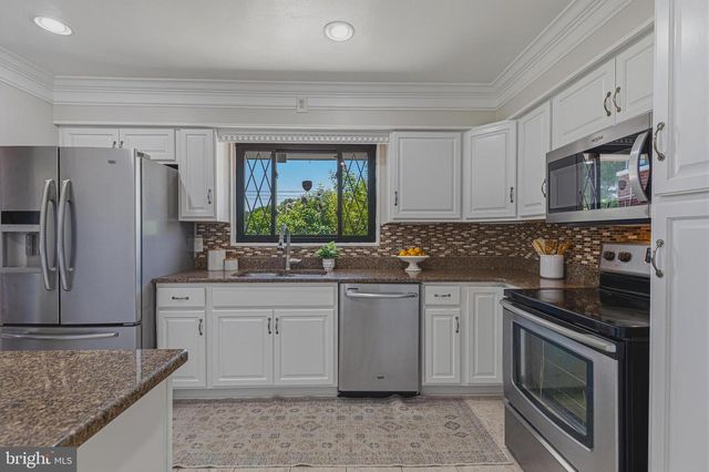 5917 FLANDERS ST, Springfield, VA 22150