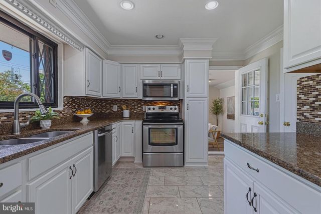 5917 FLANDERS ST, Springfield, VA 22150