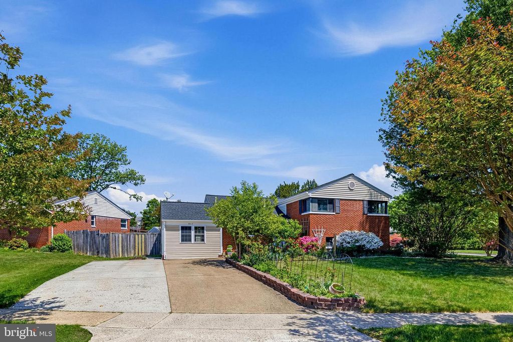 5917 FLANDERS ST, Springfield, VA 22150