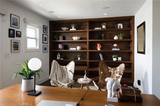 519 Signal Road, Newport Beach, CA 92663